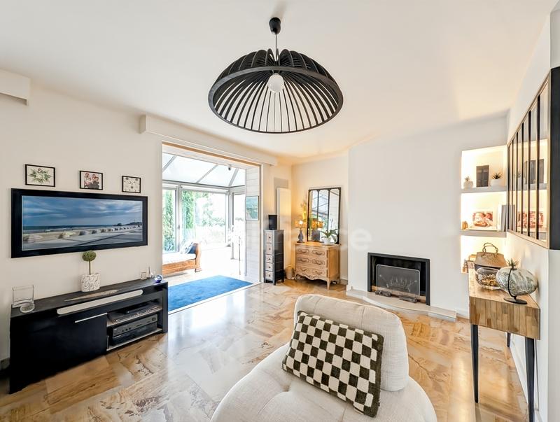 Maison - 189 m² - 7 pièces