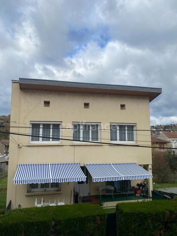 Maison - 160 m² - 8 pièces