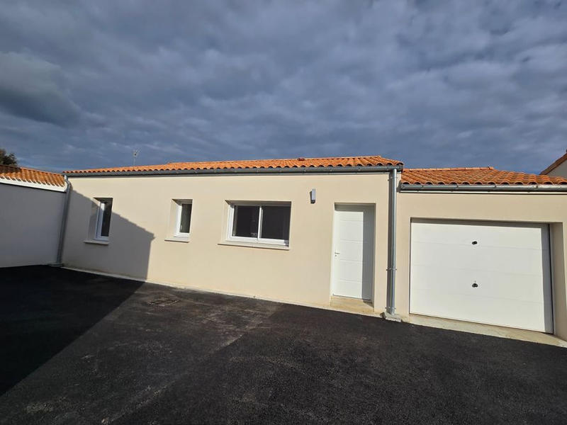 Maison - 80 m² - 4 pièces