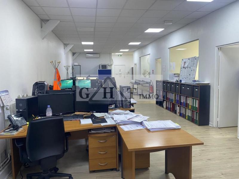 Bureau - 174 m²