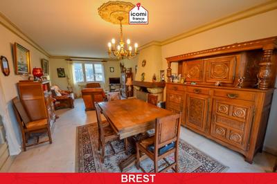 Maison - 125 m² - 7 pièces