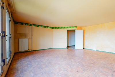 Appartement - 97 m² - 4 pièces