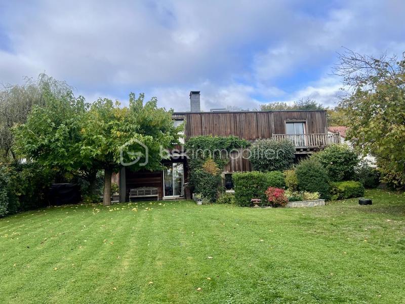 Maison d'architecte - 200 m² - 7 pièces