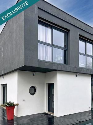 Maison - 201 m² - 5 pièces