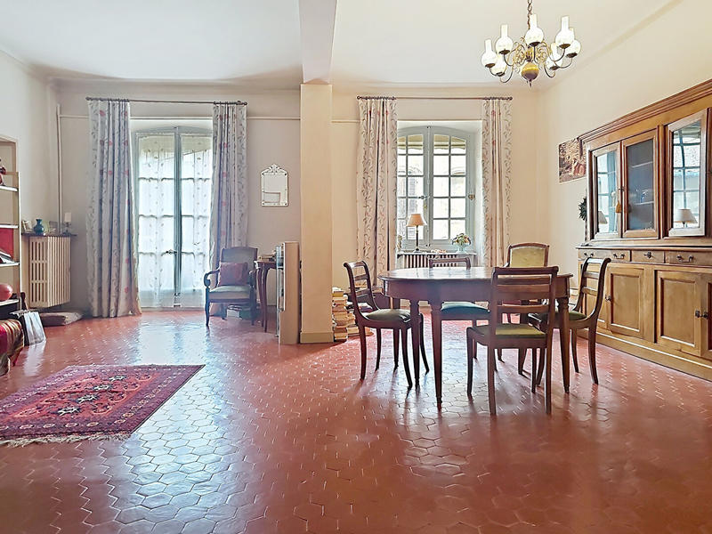 Appartement - 140 m² - 4 pièces