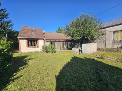 Maison traditionnelle - 95 m² - 4 pièces
