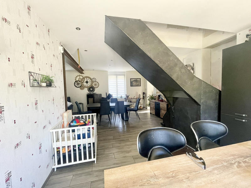 Maison - 92 m² - 5 pièces