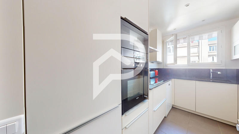 Appartement - 91 m² - 4 pièces