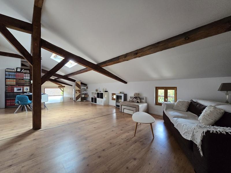 Maison - 390 m² - 15 pièces