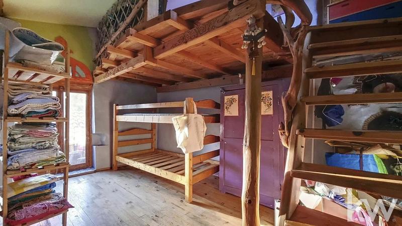 Maison - 285 m² - 13 pièces