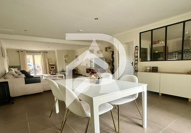 Maison - 115 m² - 5 pièces