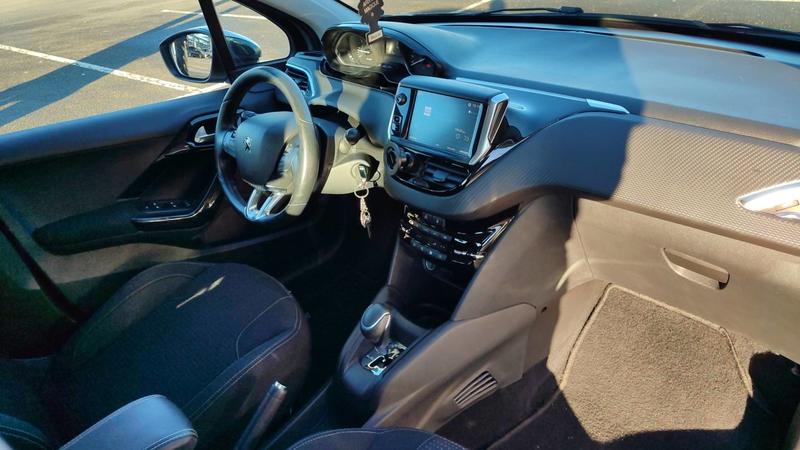 Peugeot 208 1.2 PureTech 110 Eat6 Allure - Automatique