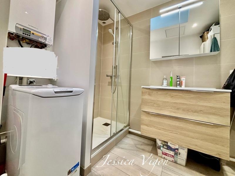 Maison - 92 m² - 5 pièces