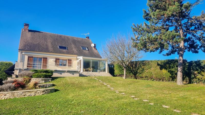 Maison - 180 m² - 6 pièces