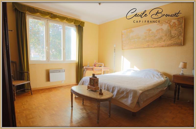 Maison - 210 m² - 7 pièces