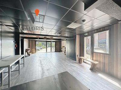 Local commercial - 117 m² - 4 pièces