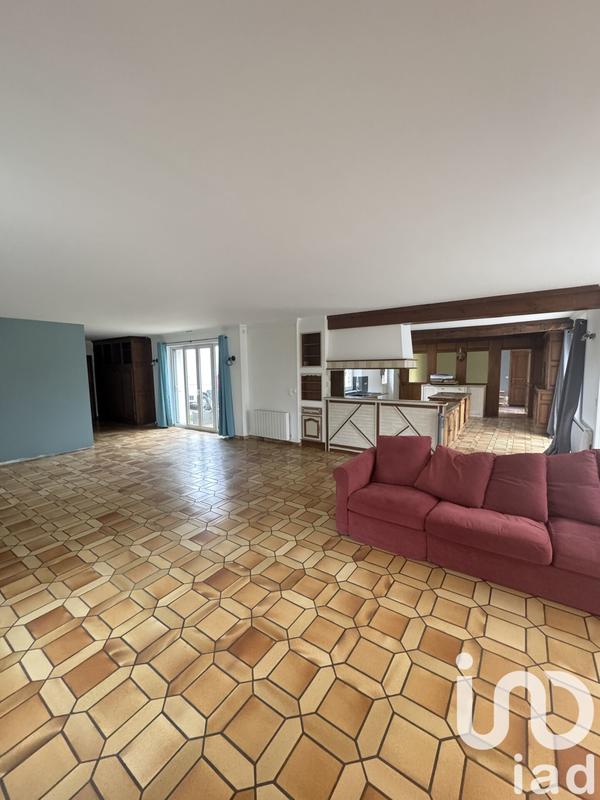 Maison - 200 m² - 10 pièces