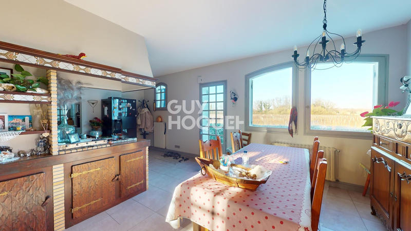 Maison - 195 m² - 7 pièces