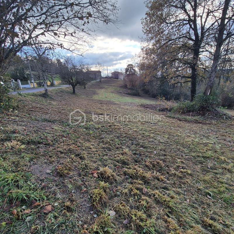 Terrain constructible - 2 910 m²