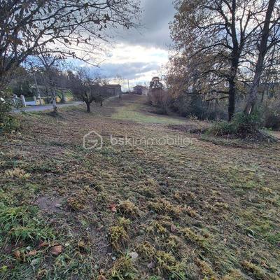 Terrain constructible - 2 910 m²
