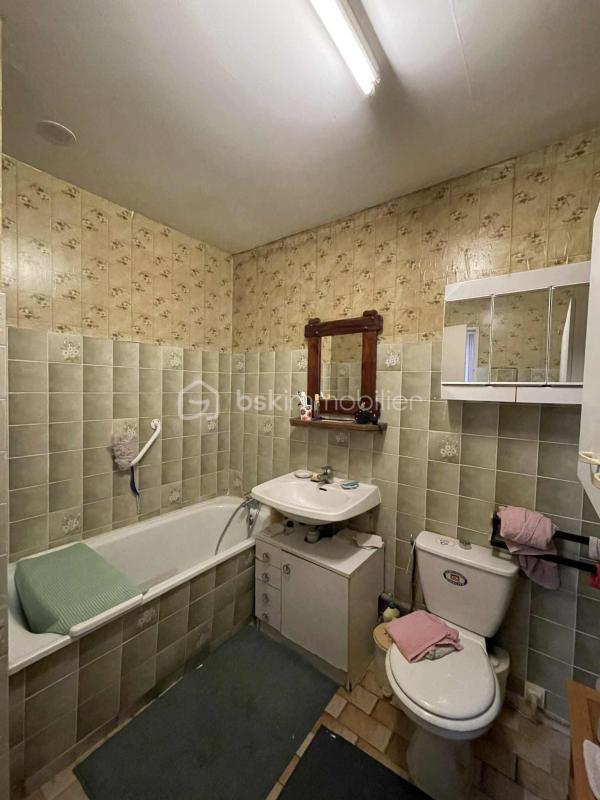 Maison traditionnelle - 88 m² - 5 pièces