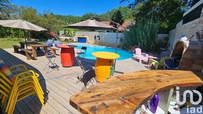 Maison - 217 m² - 5 pièces