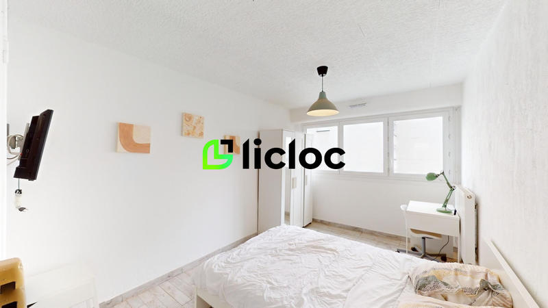 Appartement - 85 m² - 5 pièces