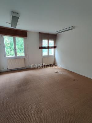 Local commercial - 183 m² - 6 pièces