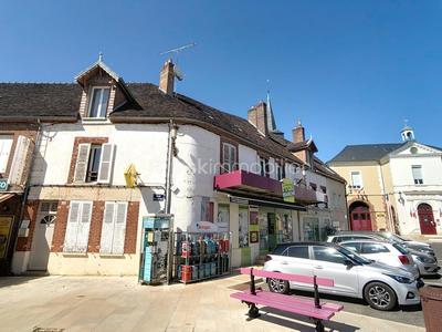 Maison - 360 m² - 12 pièces