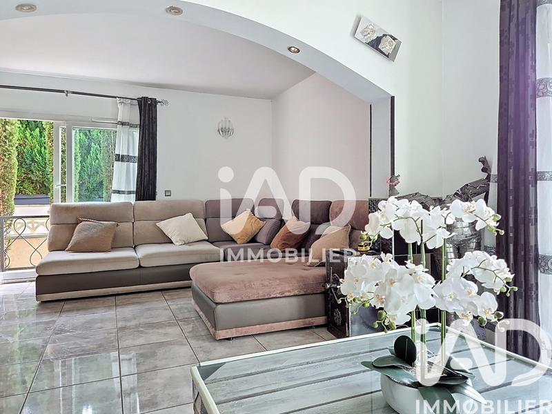 Maison - 189 m² - 7 pièces