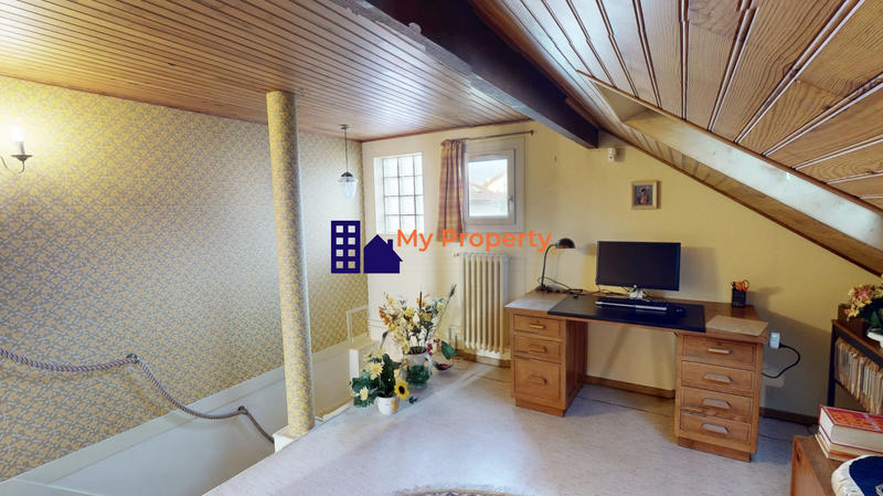 Maison traditionnelle - 88 m² - 5 pièces