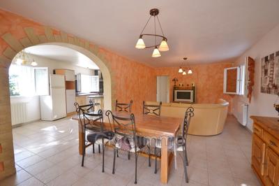 Maison en pierre - 180 m² - 10 pièces