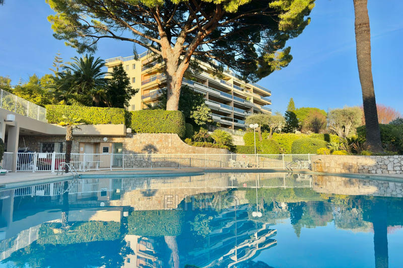 Appartement - 108 m² - 4 pièces