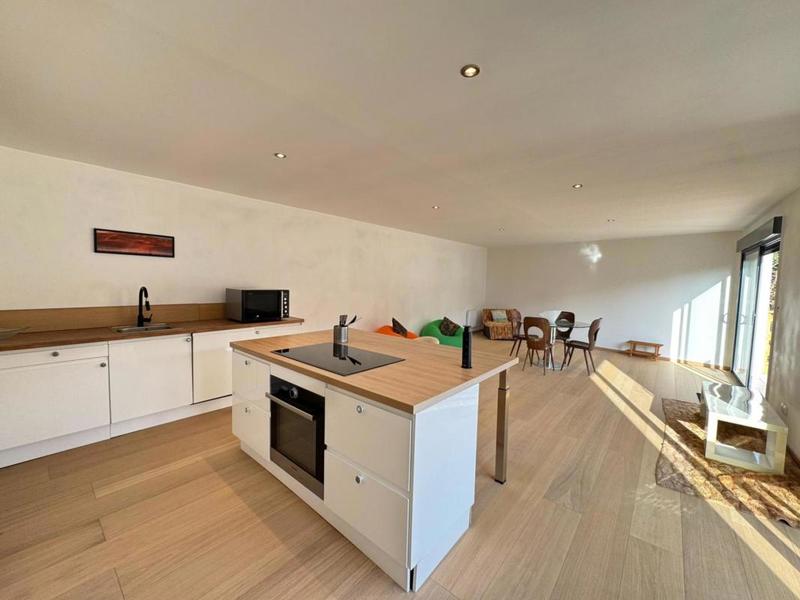 Maison - 92 m² - 3 pièces