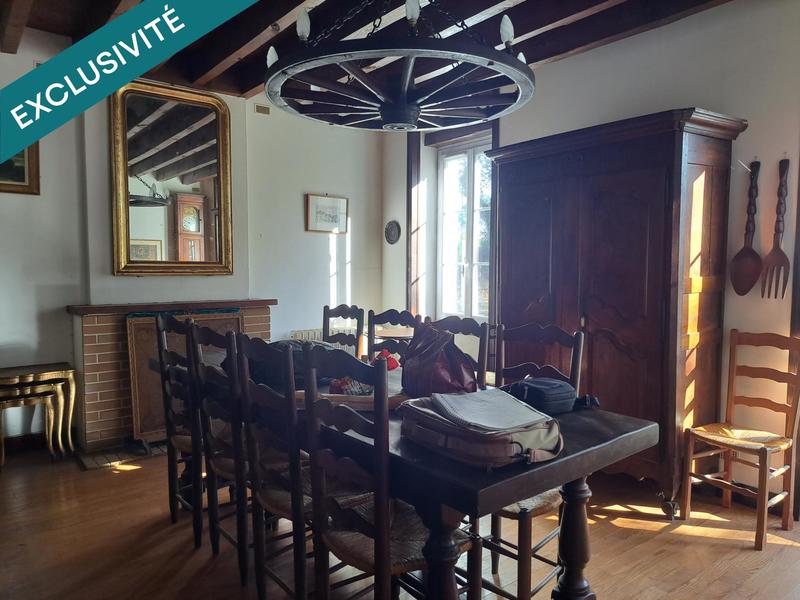 Maison - 211 m² - 9 pièces