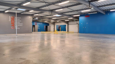Local d'activités - 797 m²
