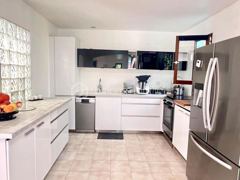 Maison traditionnelle - 187 m² - 7 pièces