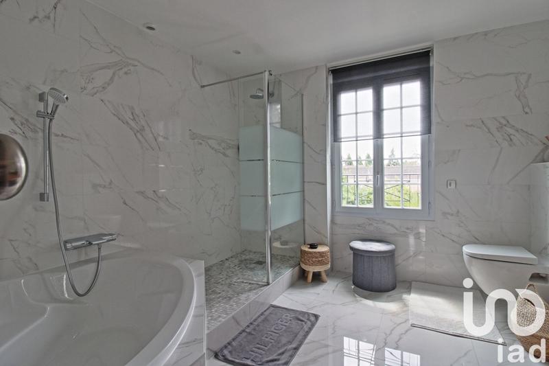 Maison - 150 m² - 6 pièces