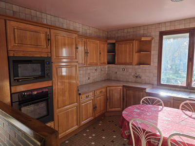 Maison - 110 m² - 9 pièces