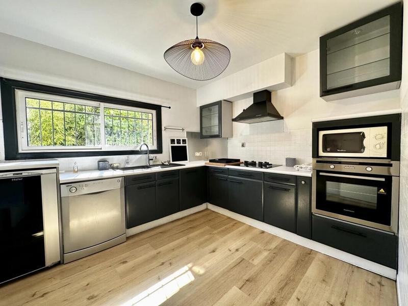 Villa - 170 m² - 7 pièces