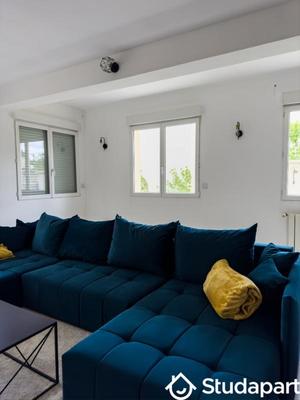 Chambre - 9 m² - 1 pièce