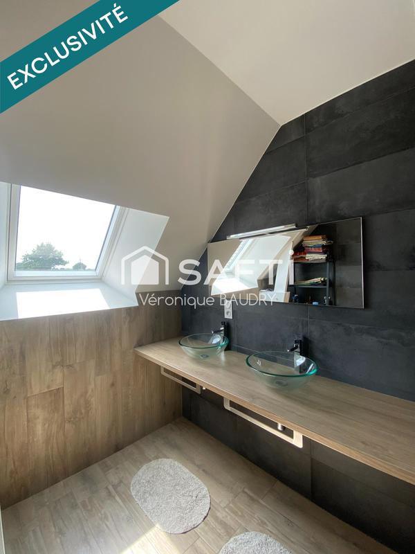 Maison - 215 m² - 7 pièces