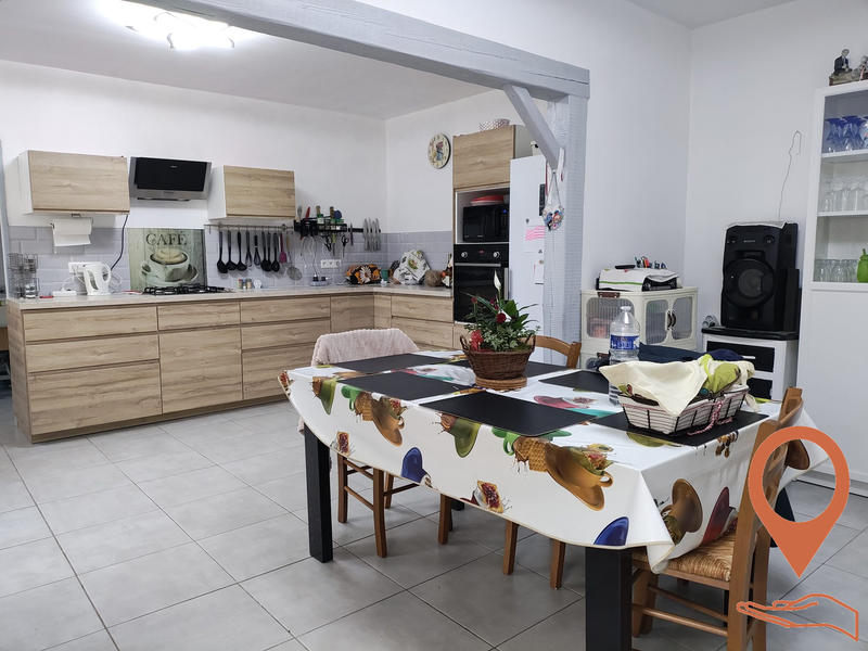 Maison - 101 m² - 5 pièces