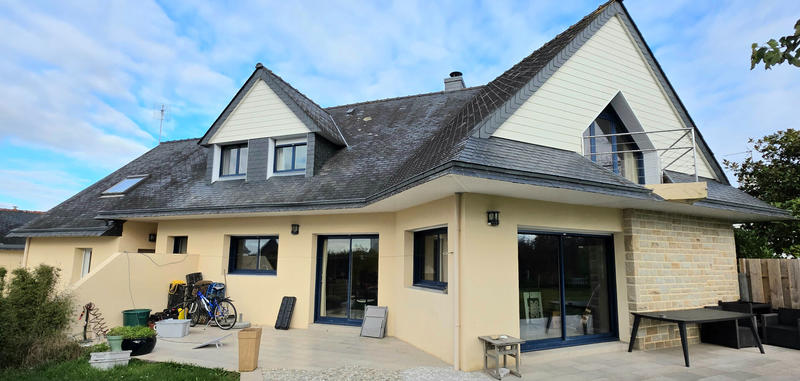 Maison - 189 m² - 10 pièces