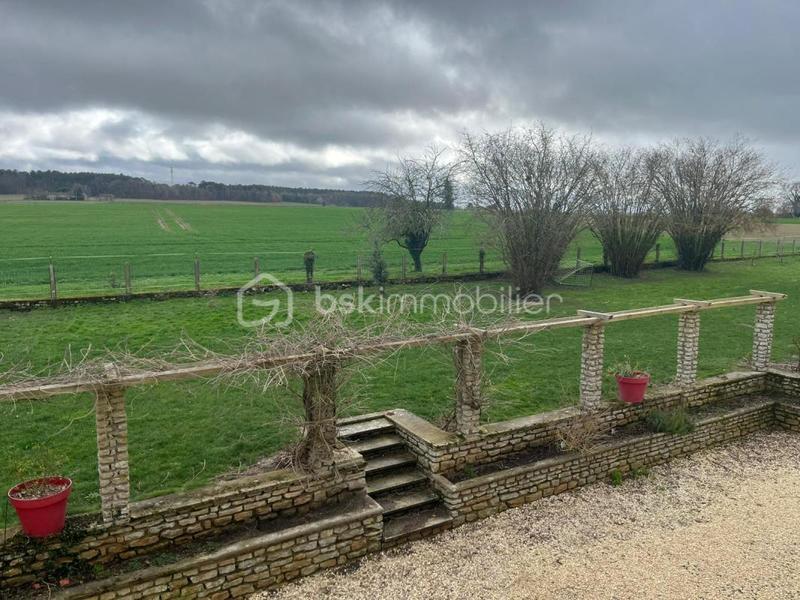 Demeure - 467 m² - 6 pièces