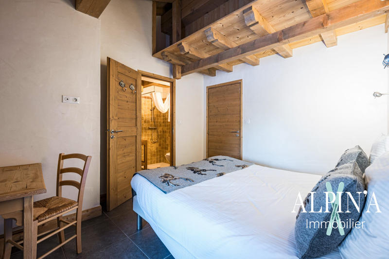 Châlet - 414 m² - 9 pièces