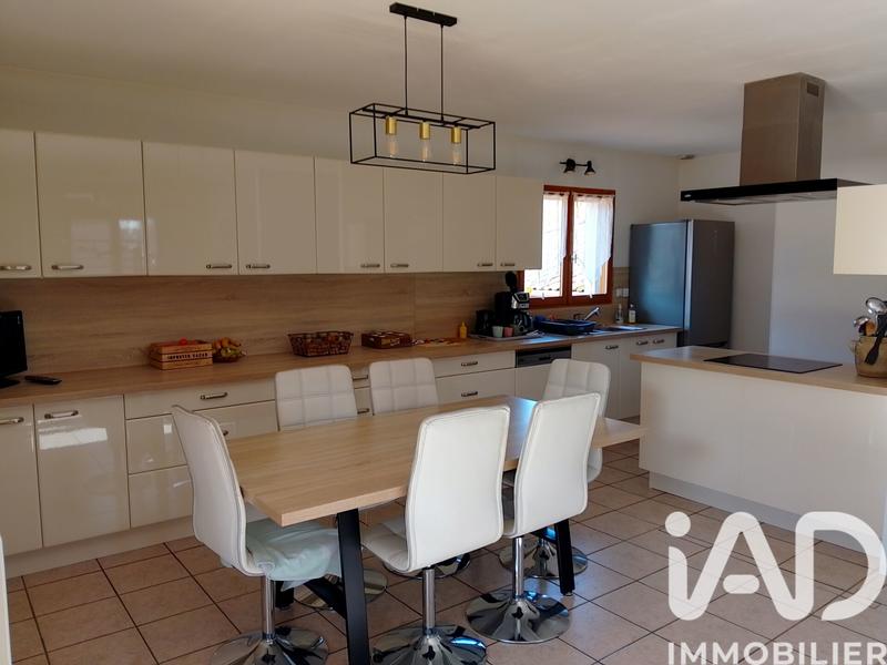 Maison - 88 m² - 4 pièces