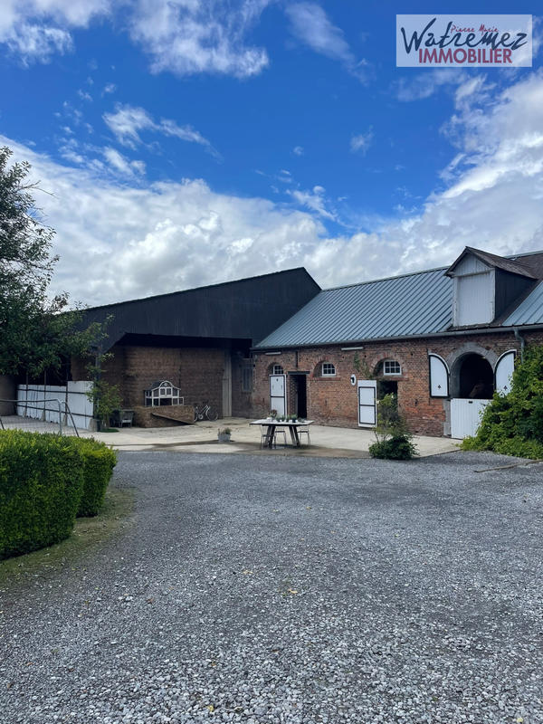 Propriété - 553 m² - 20 pièces