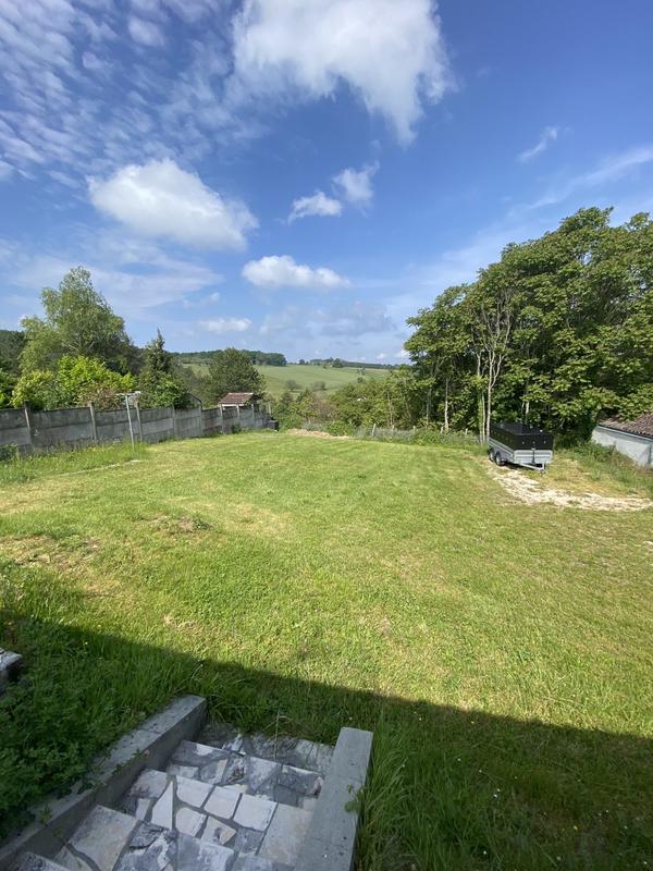 Maison traditionnelle - 88 m² - 4 pièces