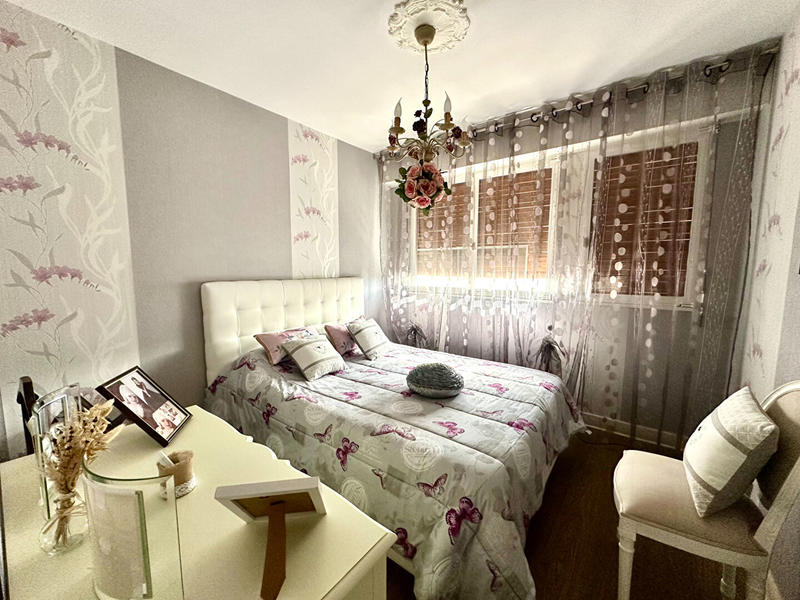 Appartement - 86 m² - 4 pièces